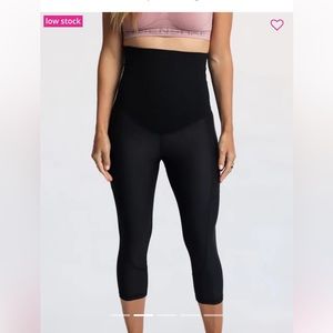 Cadenshae 3/4 length maternity leggings - Medium